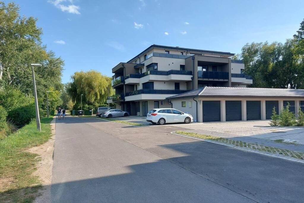 קסזטלי Petit Paul Apartman מראה חיצוני תמונה