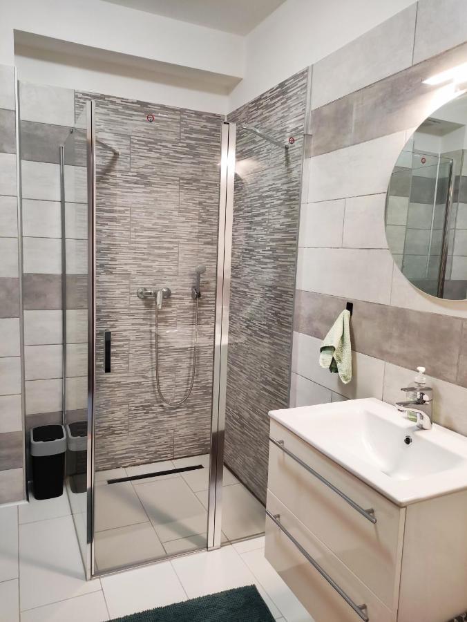 קסזטלי Petit Paul Apartman מראה חיצוני תמונה